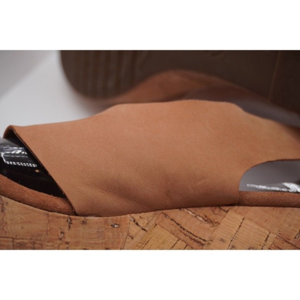 Clarks Tan Leather Cork Wedge Sandals Slingback Platform Shoes Vacation 11 34-06 - Picture 7 of 9